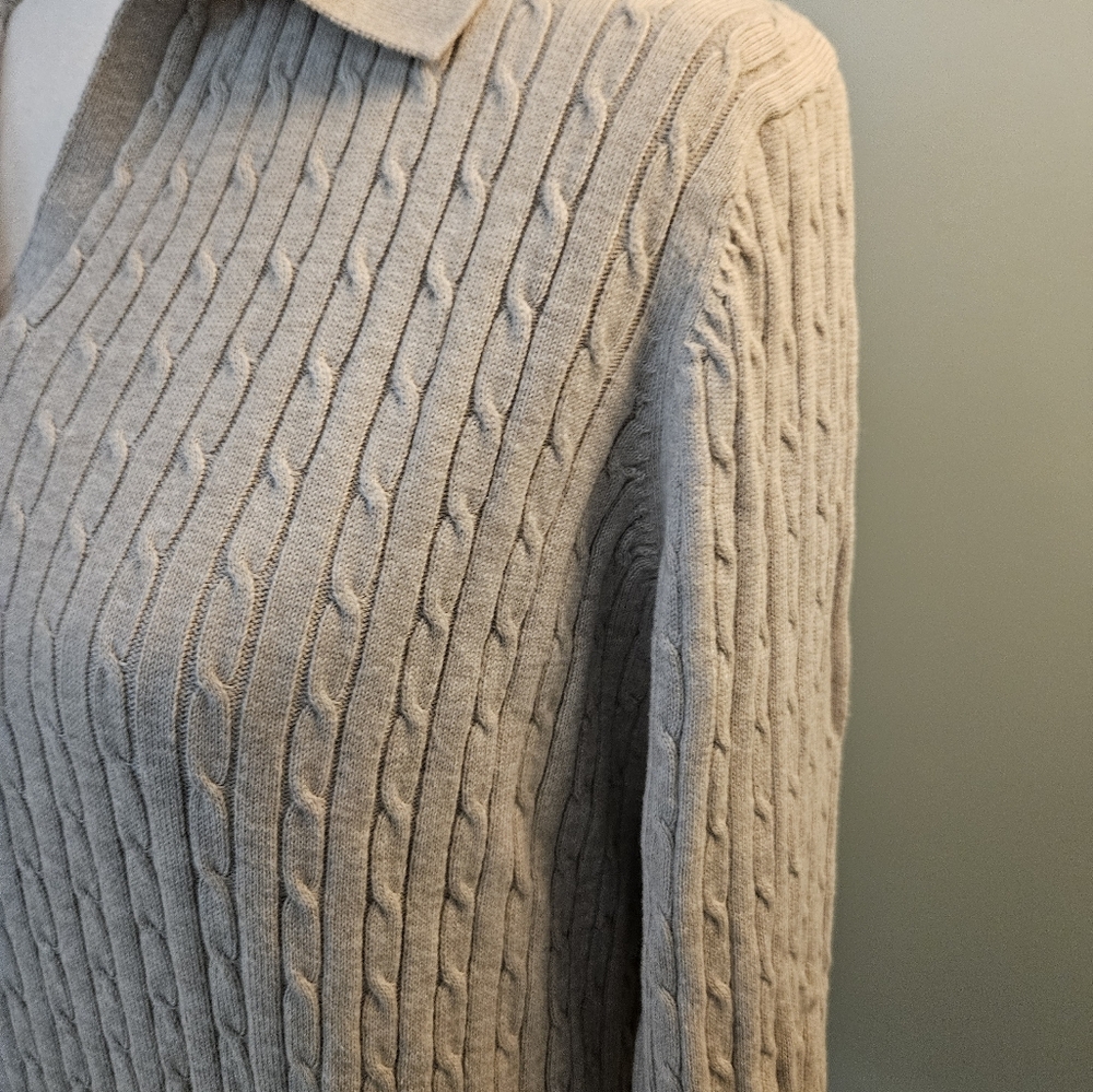 Kim Rogers Women's Size Medium Classic Cable Knit Sweater in Beige Collar V-Neck - Picture 7 of 15
